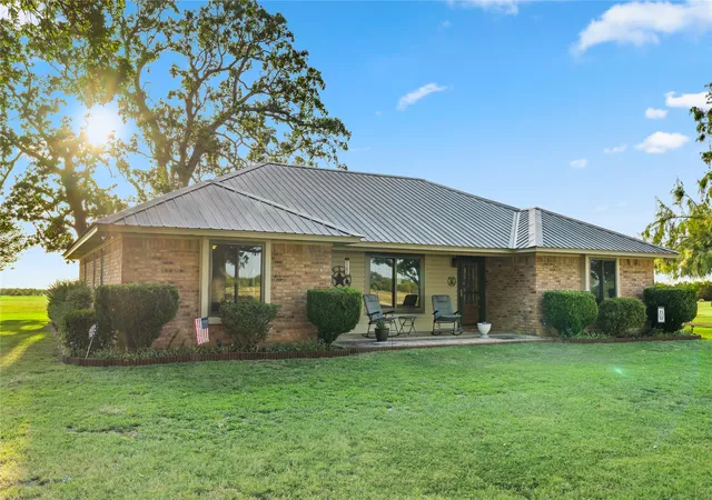 Photo 3 of Single family home for sale at 330 Farm Road 900 S, Saltillo, TX 75478 | MLS# 21359603 | Listing updated on 2026-08-21