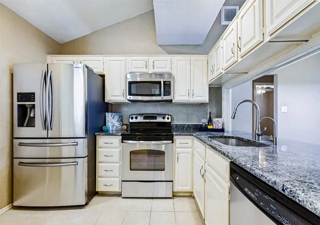 Photo 3 of Condo for sale at 17490 Meandering Wy #604, Dallas, TX 75252 | MLS# 21350873 | Listing updated on 2026-09-01