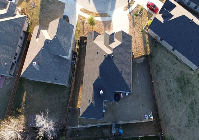 Photo 3 of Single family home for sale at 424 Paloma, Weatherford, TX 76087 | MLS# 21356178 | Listing updated on 2026-10-01