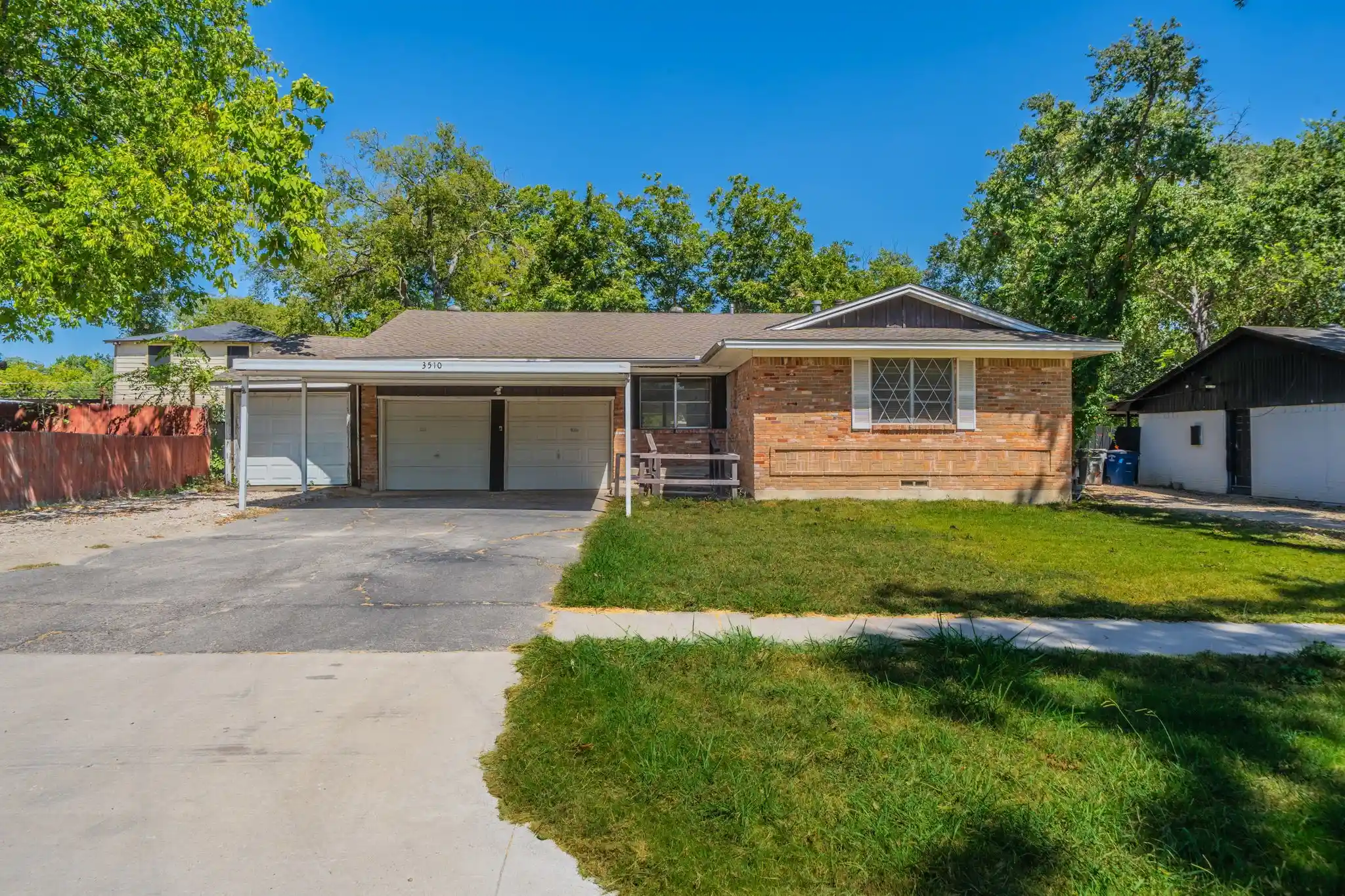 Photo 1 of Single family home for sale at 3510 Kingsford Ave, Dallas, TX 75227 | MLS# 21360633 | Listing updated on 2026-10-21