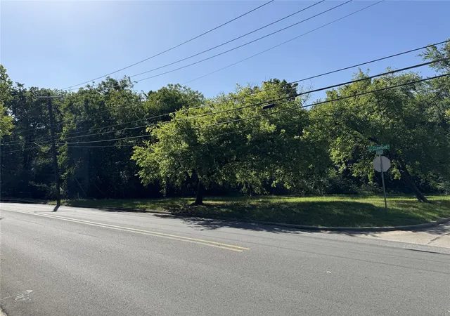 Photo 3 of Land for sale at Tbd W Crawford St, Denison, TX 75020 | MLS# 21360637 | Listing updated on 2026-08-15