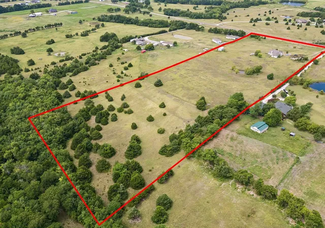 Photo 2 of Single family home for sale at 3691 Fm 36 N, Farmersville, TX 75442 | MLS# 21359015 | Listing updated on 2026-09-17