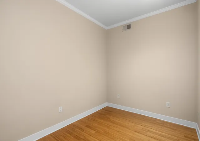 Listing Photo 5 - Condo for sale in building located at 4414 Cedar Springs Rd, Dallas, TX 75219 - Unit #310