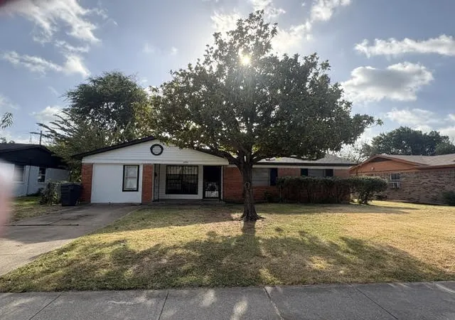 Single family home for sale at 4974 Dupont Dr, Dallas, TX 75216 | MLS# 21360115