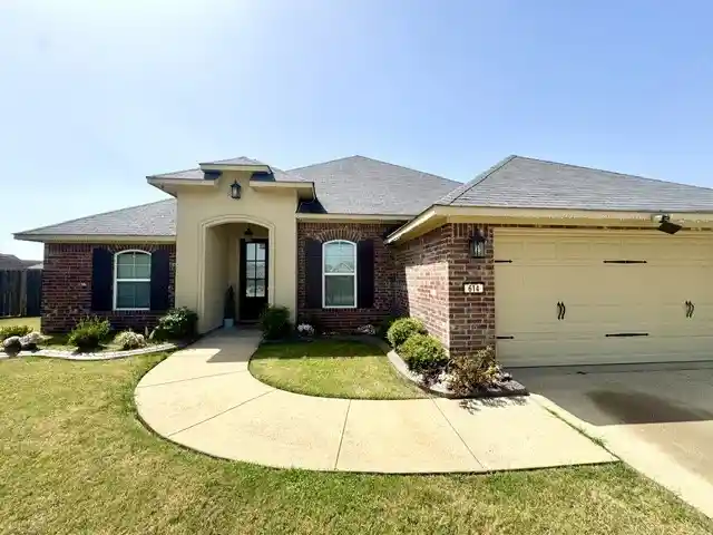 Photo 1 of Single family home for sale at 614 Bloomington Ln, Bossier City, LA 71112 | MLS# 21358754 | Listing updated on 2026-10-24