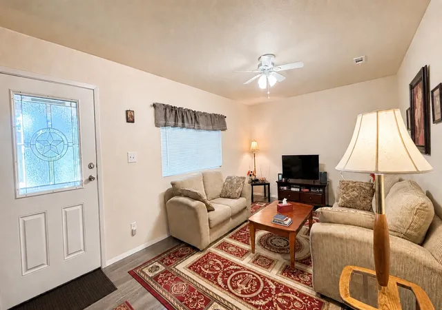Photo 3 of Single family home for sale at 680 Choctaw Dr, Quitman, TX 75783 | MLS# 21360643 | Listing updated on 2026-08-15