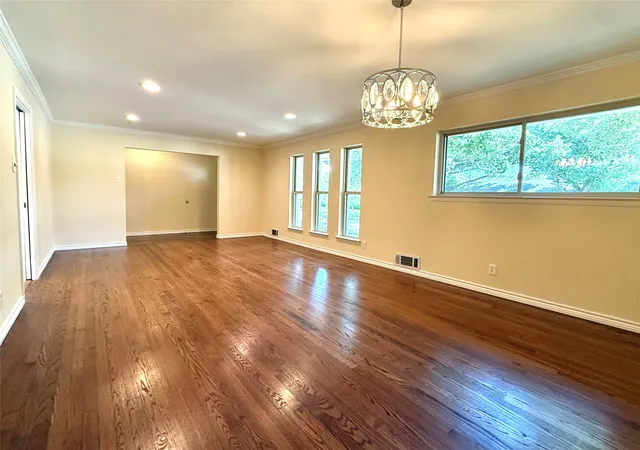 Photo 3 of Single family home for sale at 1116 Elizabeth Ln, Richardson, TX 75080 | MLS# 21360693 | Listing updated on 2026-09-25