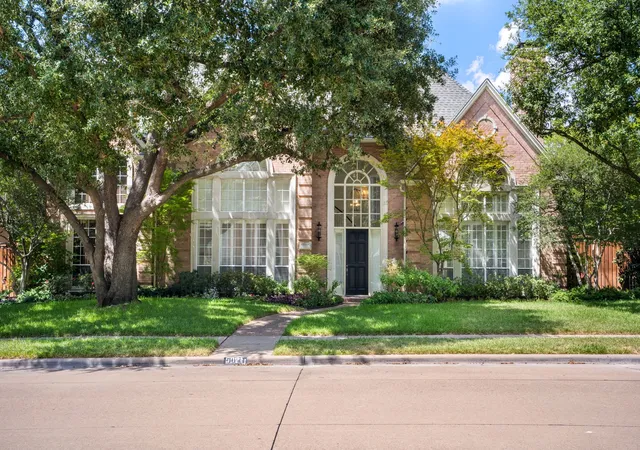 Photo 4 of Sale Pending at 5021 Charles Pl, Plano, TX 75093 | MLS# 21335839 | Listing updated on 2026-08-27