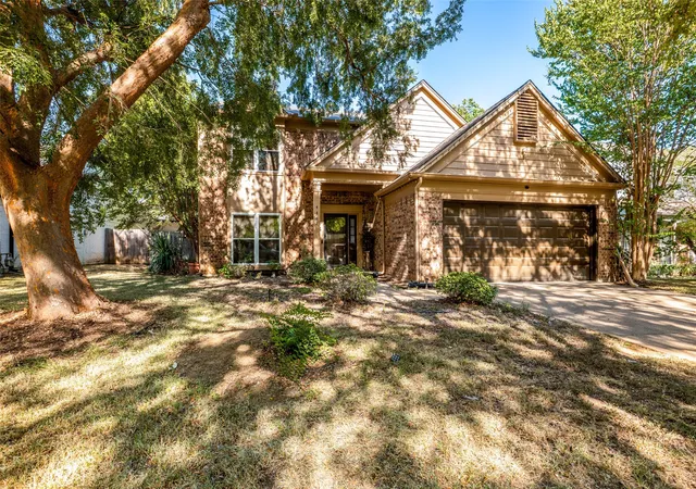 Photo 2 of Sale Pending at 4442 Mercer St, Grand Prairie, TX 75052 | MLS# 21360303 | Listing updated on 2026-09-28