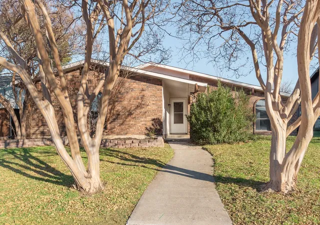 Photo 1 of Single family home for sale at 5220 Pruitt Dr, The Colony, TX 75056 | MLS# 21360799 | Listing updated on 2026-08-15