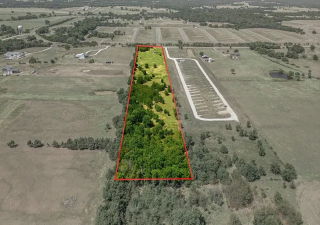 Photo 4 of Land for sale at Tbd Fm 901 8298 Acres, Gordonville, TX 76245 | MLS# 21360788 | Listing updated on 2026-08-26