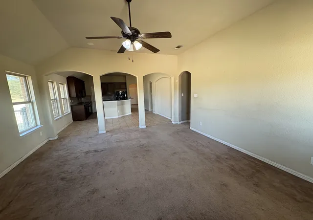 Photo 4 of Single family home for sale at 124 Brady Coleman Ln, Springtown, TX 76082 | MLS# 21360818 | Listing updated on 2026-10-01