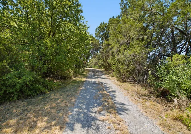 Photo 3 of Single family home for sale at 135 Indian Mountain Ct, Granbury, TX 76048 | MLS# 21356243 | Listing updated on 2026-08-15