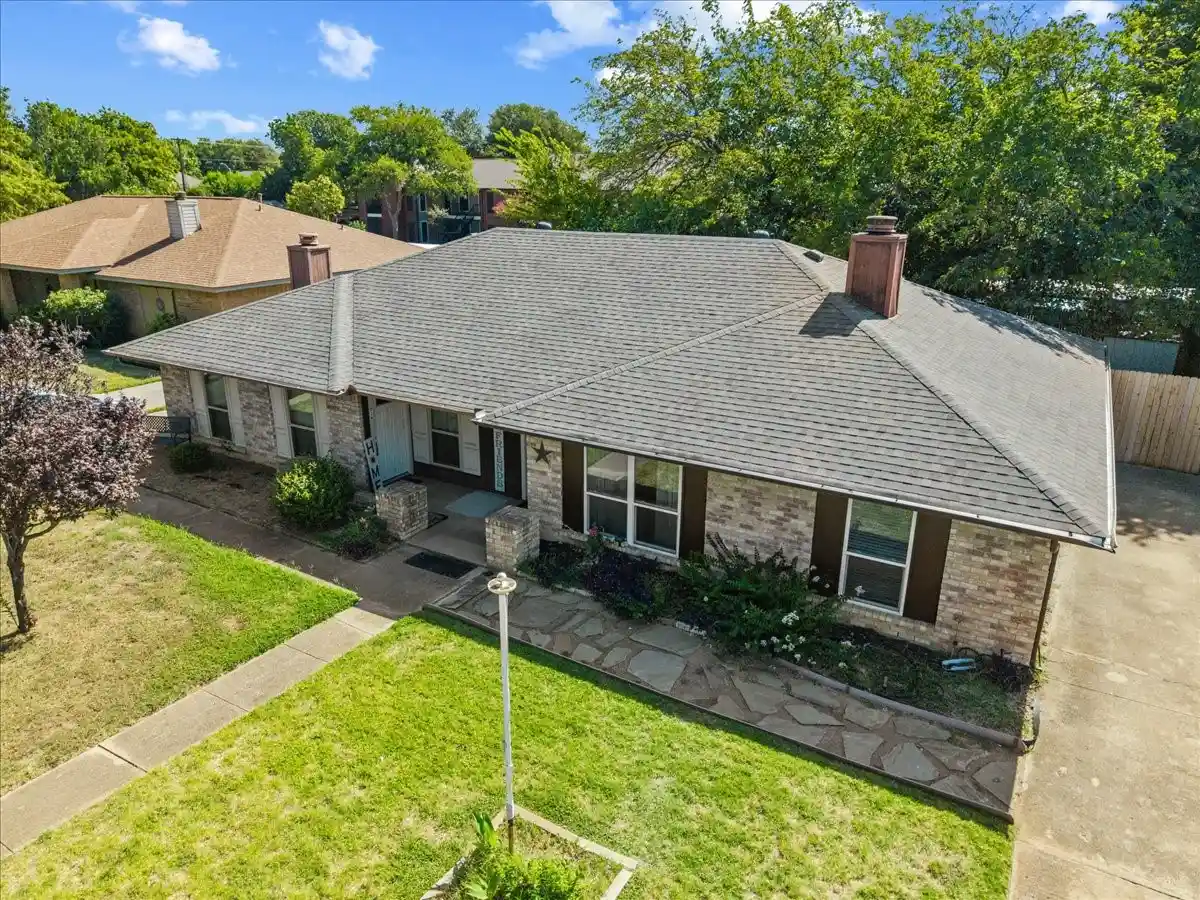 Photo 1 of Single family home for sale at 814 Rock Creek Dr, Euless, TX 76039 | MLS# 21357767 | Listing updated on 2026-10-28