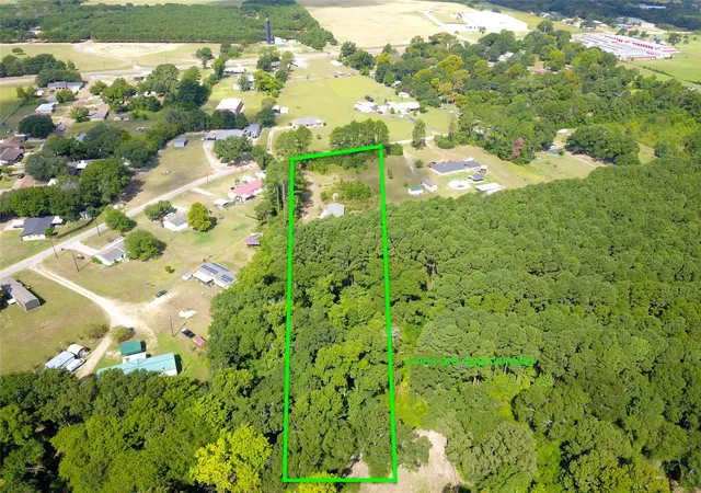 Photo 3 of Manufactured home for sale at 7401 County Road 4613, Athens, TX 75752 | MLS# 21359502 | Listing updated on 2026-09-19