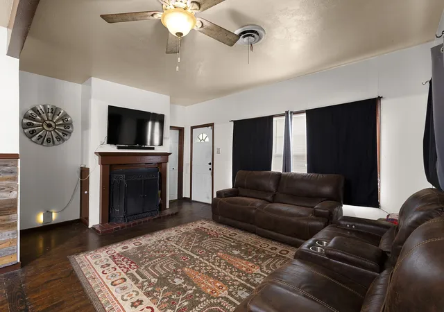 Photo 3 of Single family home for sale at 301 W Nelson St, Bowie, TX 76230 | MLS# 21360829 | Listing updated on 2026-08-15