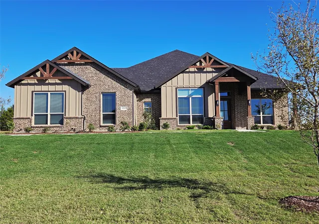 Photo 1 of Single family home for sale at 6841 Southrock Dr, Midlothian, TX 76065 | MLS# 21360839 | Listing updated on 2026-10-07