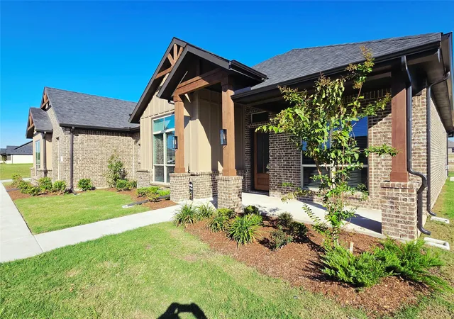 Photo 3 of Single family home for sale at 6841 Southrock Dr, Midlothian, TX 76065 | MLS# 21360839 | Listing updated on 2026-10-07
