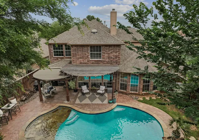 Photo 2 of Single family home for sale at 3629 Nandina Dr, Flower Mound, TX 75022 | MLS# 21356585 | Listing updated on 2026-09-30