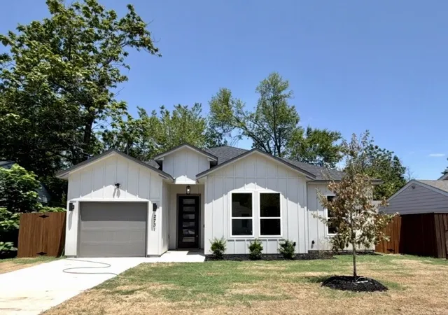 Photo 1 of Single family home for sale at 2731 Moffatt Ave, Dallas, TX 75216 | MLS# 21360869 | Listing updated on 2026-08-15