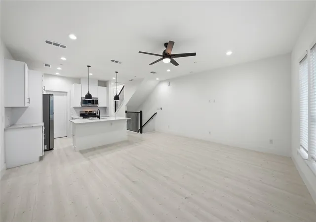 Photo 3 of Townhouse for sale at 7207 Mohawk Dr #106, Dallas, TX 75235 | MLS# 21359867 | Listing updated on 2026-08-16