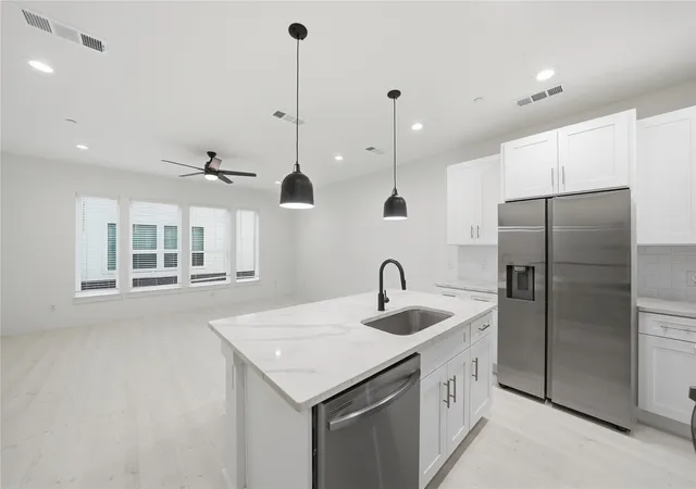 Photo 3 of Townhouse for sale at 7207 Mohawk Dr #106, Dallas, TX 75235 | MLS# 21359867 | Listing updated on 2026-09-25