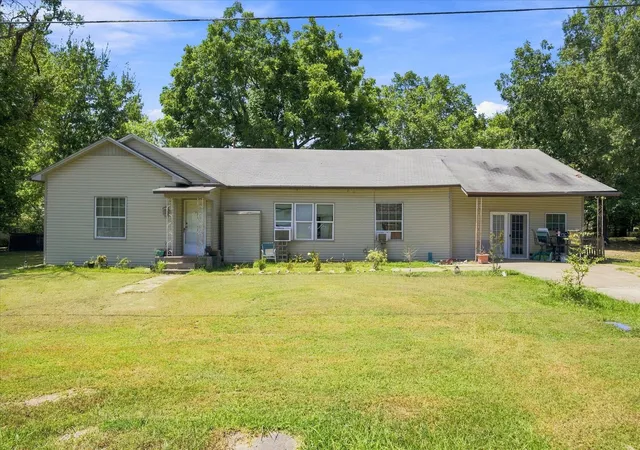 Photo 1 of Single family home for sale at 112 S Fm 44, Annona, TX 75550 | MLS# 21360915 | Listing updated on 2026-08-27