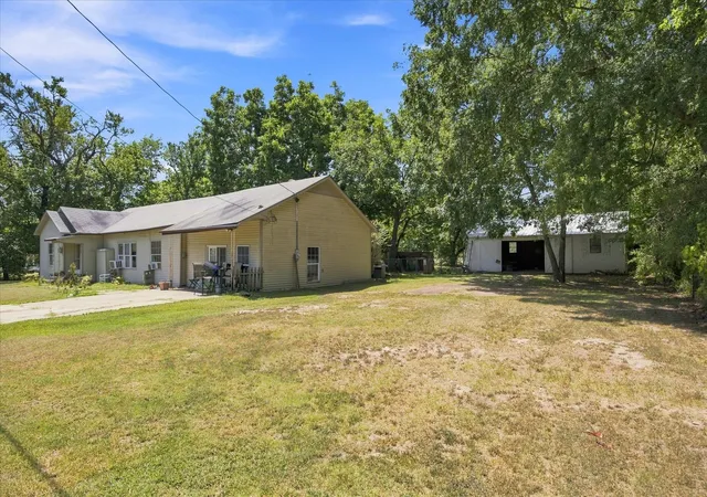 Photo 2 of Single family home for sale at 112 S Fm 44, Annona, TX 75550 | MLS# 21360915 | Listing updated on 2026-08-27