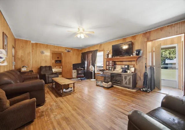 Photo 3 of Single family home for sale at 112 S Fm 44, Annona, TX 75550 | MLS# 21360915 | Listing updated on 2026-10-06