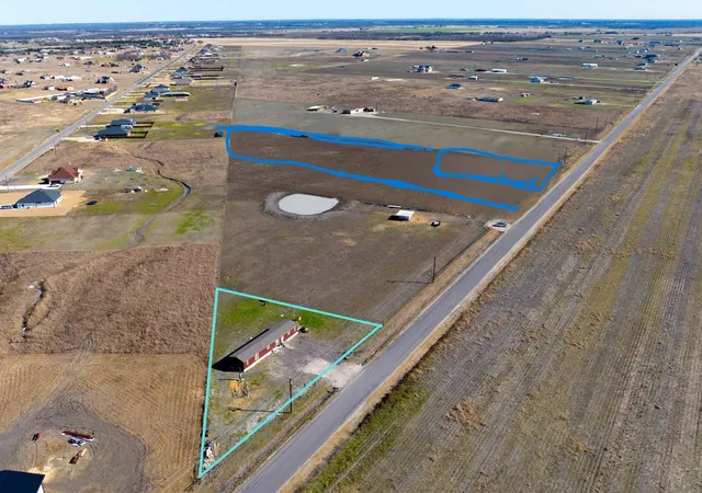 Photo 1 of Land for sale at 4400 County Road, Kaufman, TX 75142 | MLS# 21360921 | Listing updated on 2026-08-20