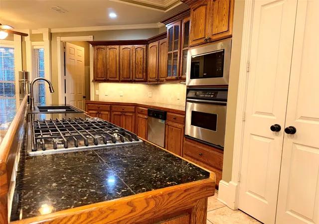Photo 3 of Single family home for sale at 12881 Winding Oak, Lindale, TX 75771 | MLS# 21360926 | Listing updated on 2026-08-18