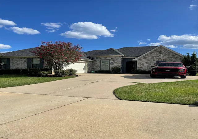 Photo 1 of Single family home for sale at 261 Evangeline Crk #Unit 9, Shreveport, LA 71106 | MLS# 21360943 | Listing updated on 2026-08-18