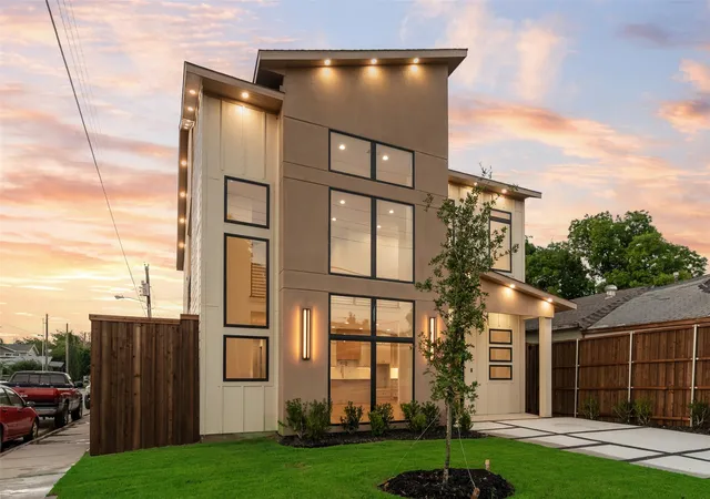 Photo 3 of Single family home for sale at 1527 Dennison St, Dallas, TX 75212 | MLS# 21360946 | Listing updated on 2026-08-16