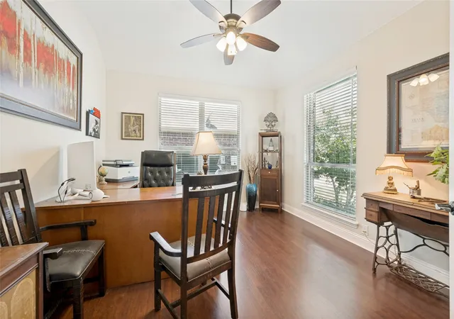 Photo 3 of Single family home for sale at 403 Lakeview Dr, Alvarado, TX 76009 | MLS# 21360599 | Listing updated on 2026-09-22