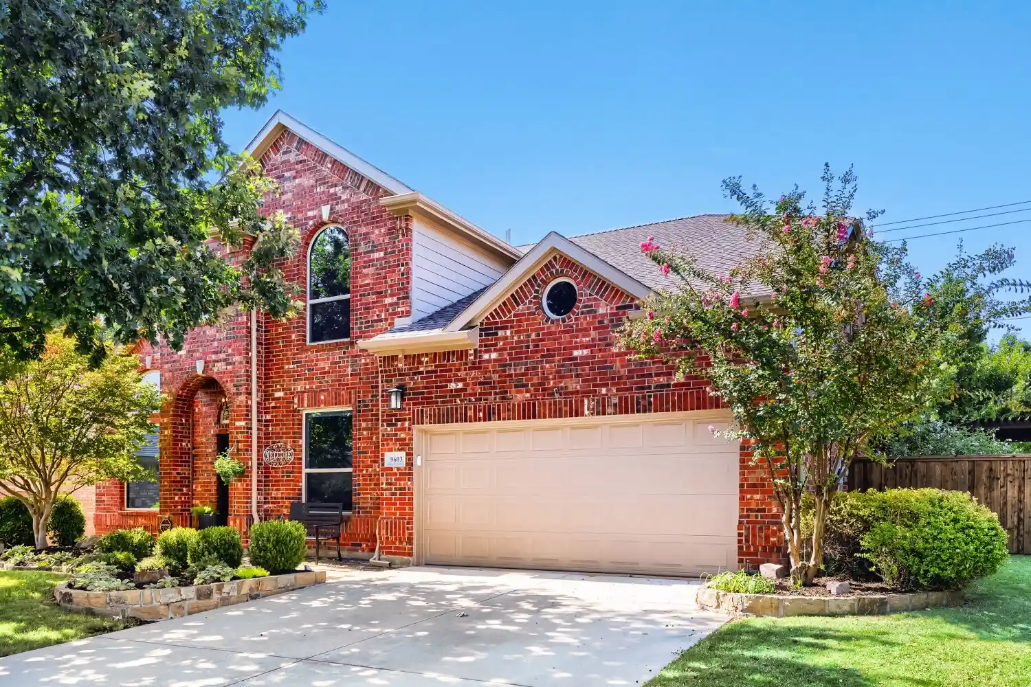 Photo 1 of Sale Pending at 9603 Honeysuckle Dr, Frisco, TX 75035 | MLS# 21356078 | Listing updated on 2026-10-15