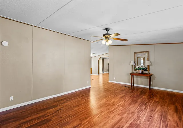 Photo 4 of Sale Pending at 12156 Thistle Ln, Justin, TX 76247 | MLS# 21360505 | Listing updated on 2026-08-31