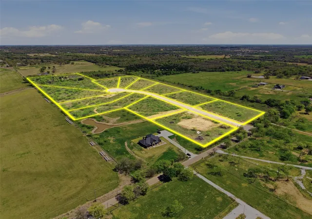Photo 4 of Land for sale at 1441 Weston Ridge, Grandview, TX 76050 | MLS# 21360528 | Listing updated on 2026-08-18