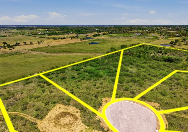 Land for sale at 1433 Weston Ridge, Grandview, TX 76050 | MLS# 21360517