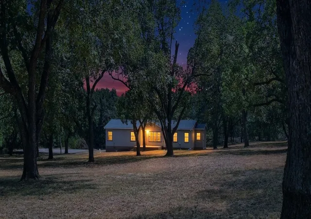 Photo 1 of Manufactured home for sale at 1210 E Texas St, Denison, TX 75021 | MLS# 21360969 | Listing updated on 2026-09-02
