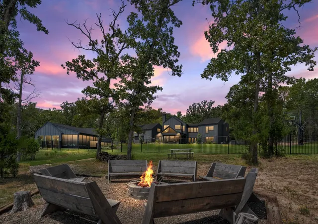 Photo 3 of Mansion for sale at 9007 Zebra Xing, Larue, TX 75770 | MLS# 21360978 | Listing updated on 2026-08-18