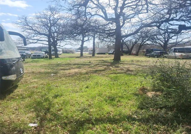 Photo 4 of Land for sale at 725 N Walton Walker Blvd, Irving, TX 75061 | MLS# 21361000 | Listing updated on 2026-08-15