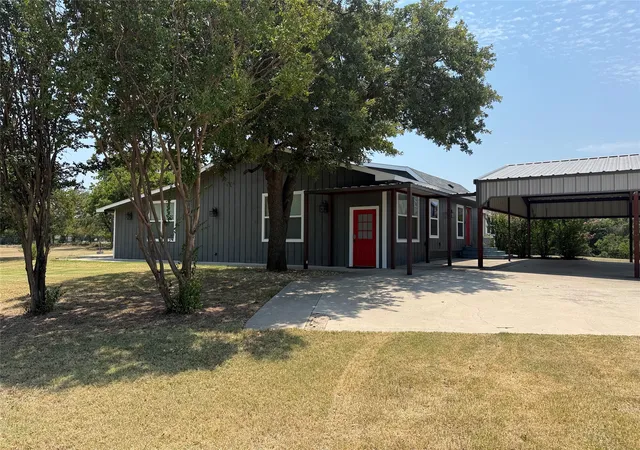 Photo 3 of Single family home for sale at 293 County Road 4773, Boyd, TX 76023 | MLS# 21361013 | Listing updated on 2026-08-16