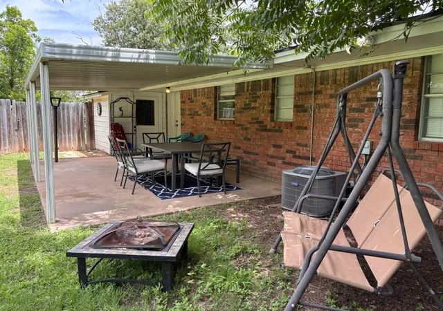 Photo 3 of Multi family home for sale at 290 N Barker St, Stephenville, TX 76401 | MLS# 21360191 | Listing updated on 2026-08-17