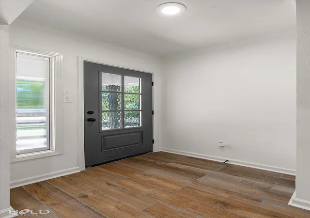 Photo 3 of Single family home for sale at 18 Lake Forest, Shreveport, LA 71109 | MLS# 21353854 | Listing updated on 2026-09-27