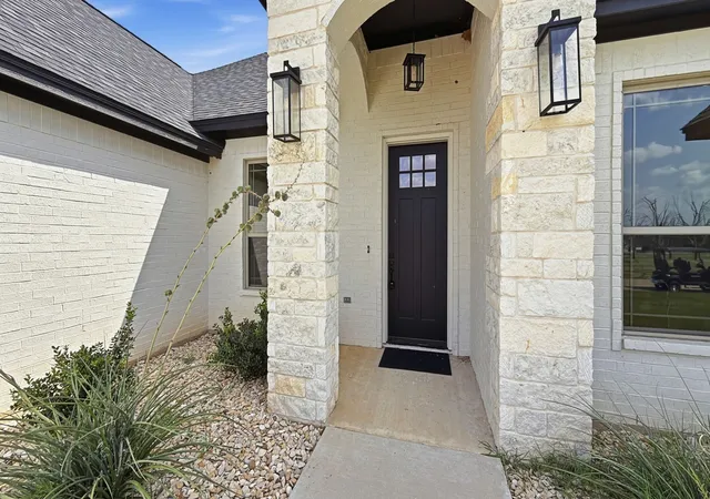 Photo 2 of Single family home for sale at 3709 Tremont Ln, Granbury, TX 76049 | MLS# 21361131 | Listing updated on 2026-08-16