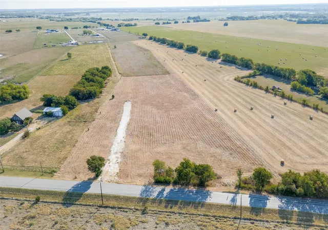 Photo 2 of Land for sale at 835 Combine Rd, Seagoville, TX 75159 | MLS# 21360121 | Listing updated on 2026-09-02