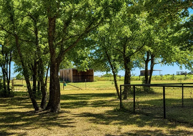 Photo 3 of Single family home for sale at 655 Hobson Bend Rd, Weatherford, TX 76088 | MLS# 21361016 | Listing updated on 2026-08-16