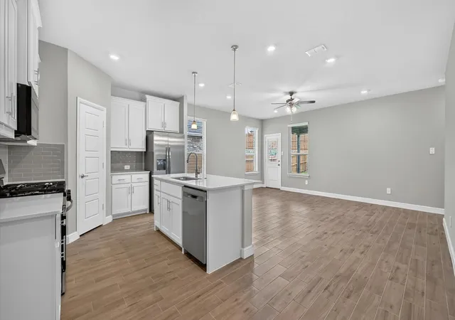 Photo 4 of Single family home for sale at 110 Sisal Ln, Rhome, TX 76078 | MLS# 21360272 | Listing updated on 2026-09-02