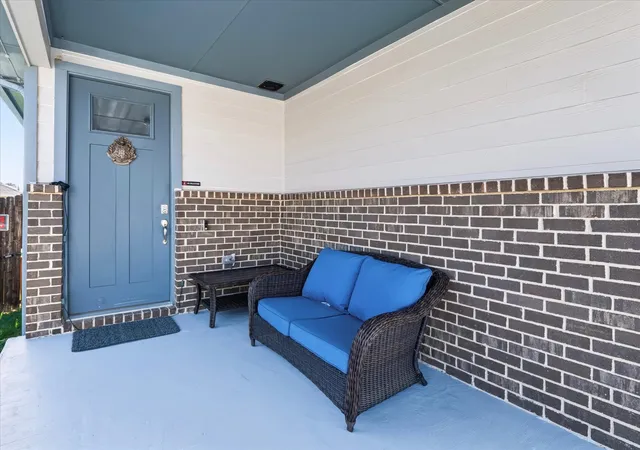 Photo 3 of Single family home for sale at 2220 Redwing Dr, Denton, TX 76205 | MLS# 21358143 | Listing updated on 2026-08-20
