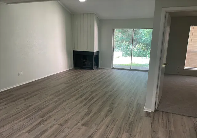 Photo 3 of Townhouse for sale at 810 Clarissa Pl, Garland, TX 75040 | MLS# 21361173 | Listing updated on 2026-09-30